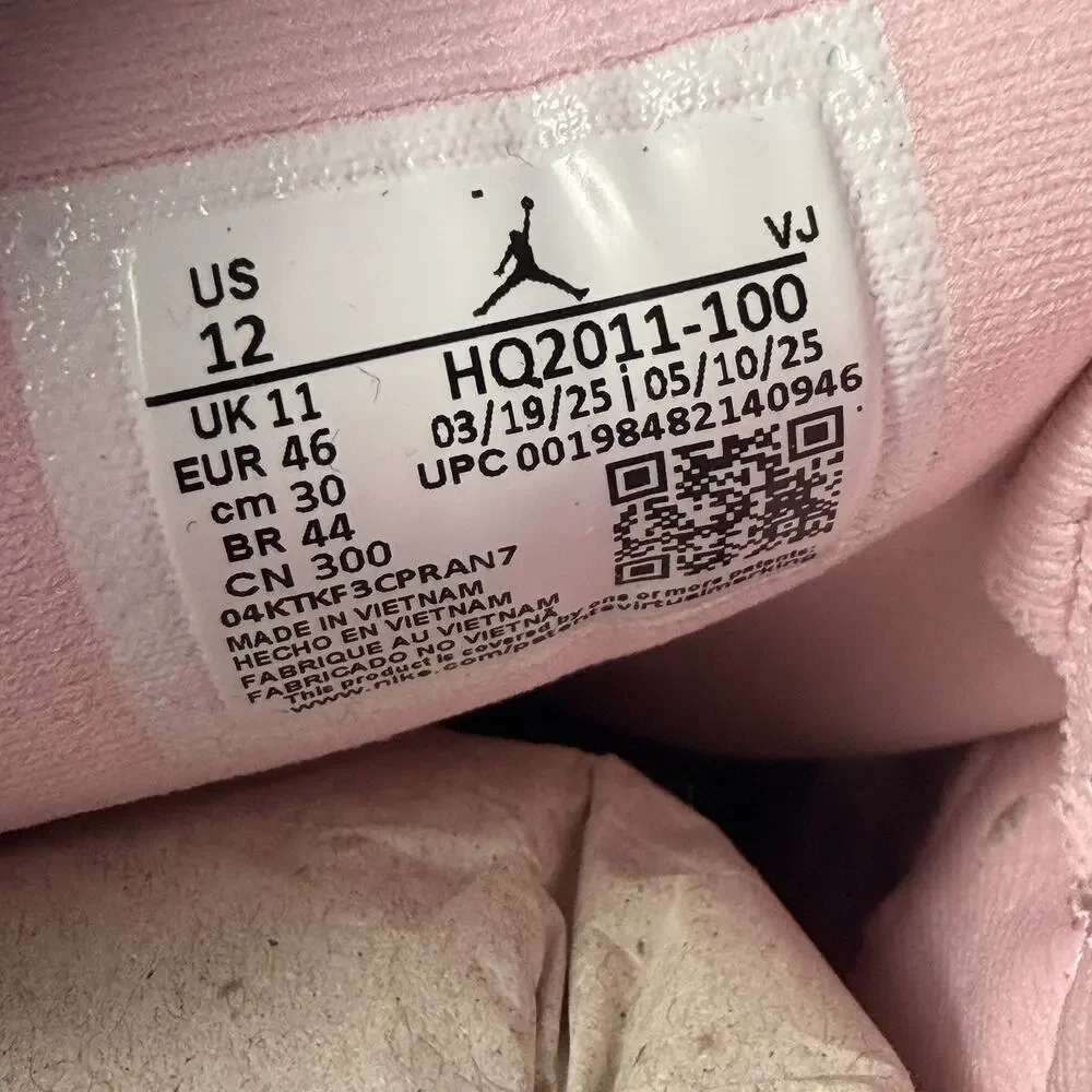 Air Jordan 1 Mid Cave Stone Size 12 HQ2011-100 New with box